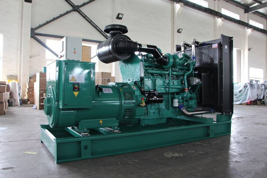 瓮安320kw康明斯柴油发电车出租组图片 瓮安320kw康明斯柴油发电车出租组图片